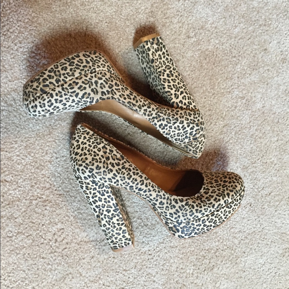 Gianni Bini Leopard Heels